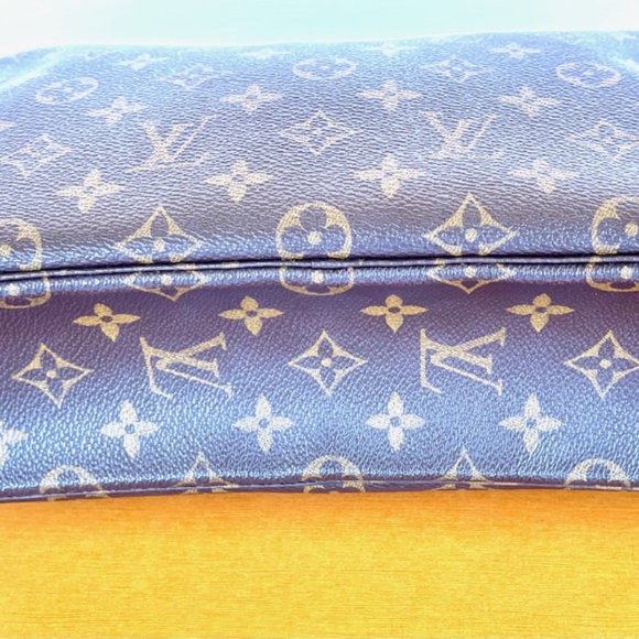 LOUIS VUITTON MONOGRAM TROUSSE TOILETTE 28 CLUTCH - Picture 3 of 13